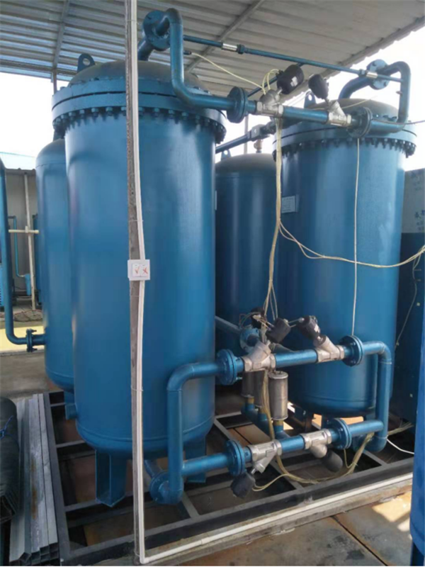 工業(yè)制氮機(jī)(圖1)